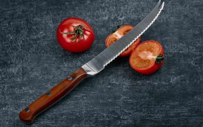 two points tomato knife
