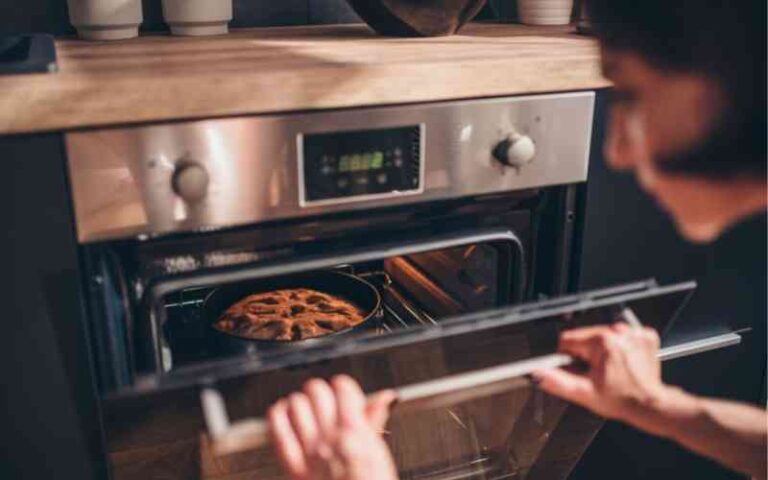 how long can you leave your oven on