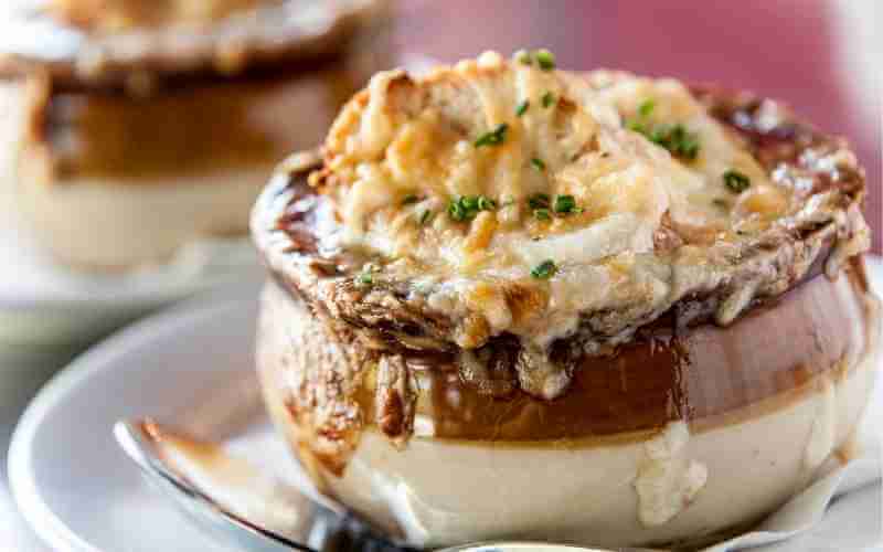 what to serve with French onion soup